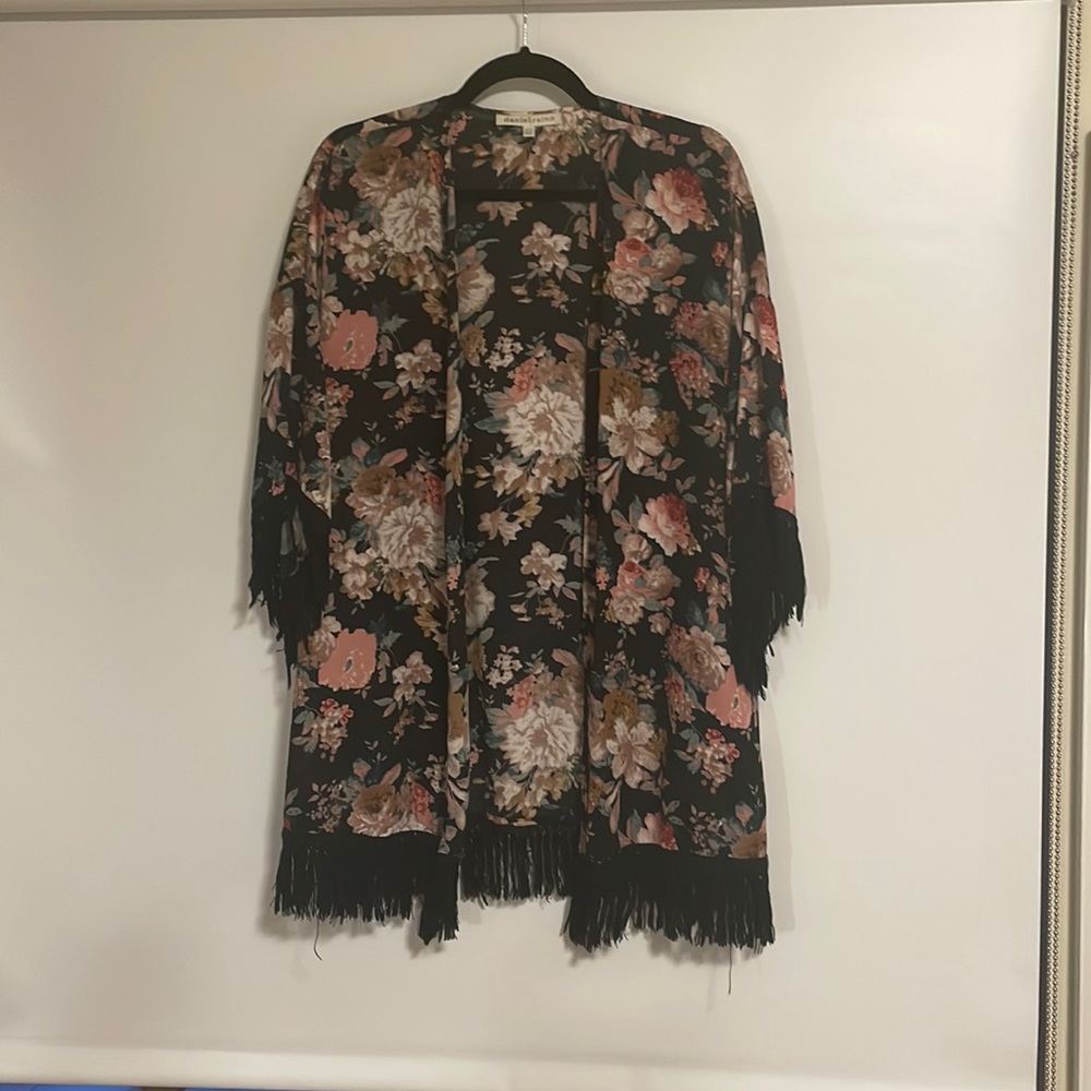 Flower kimono. NWOT.